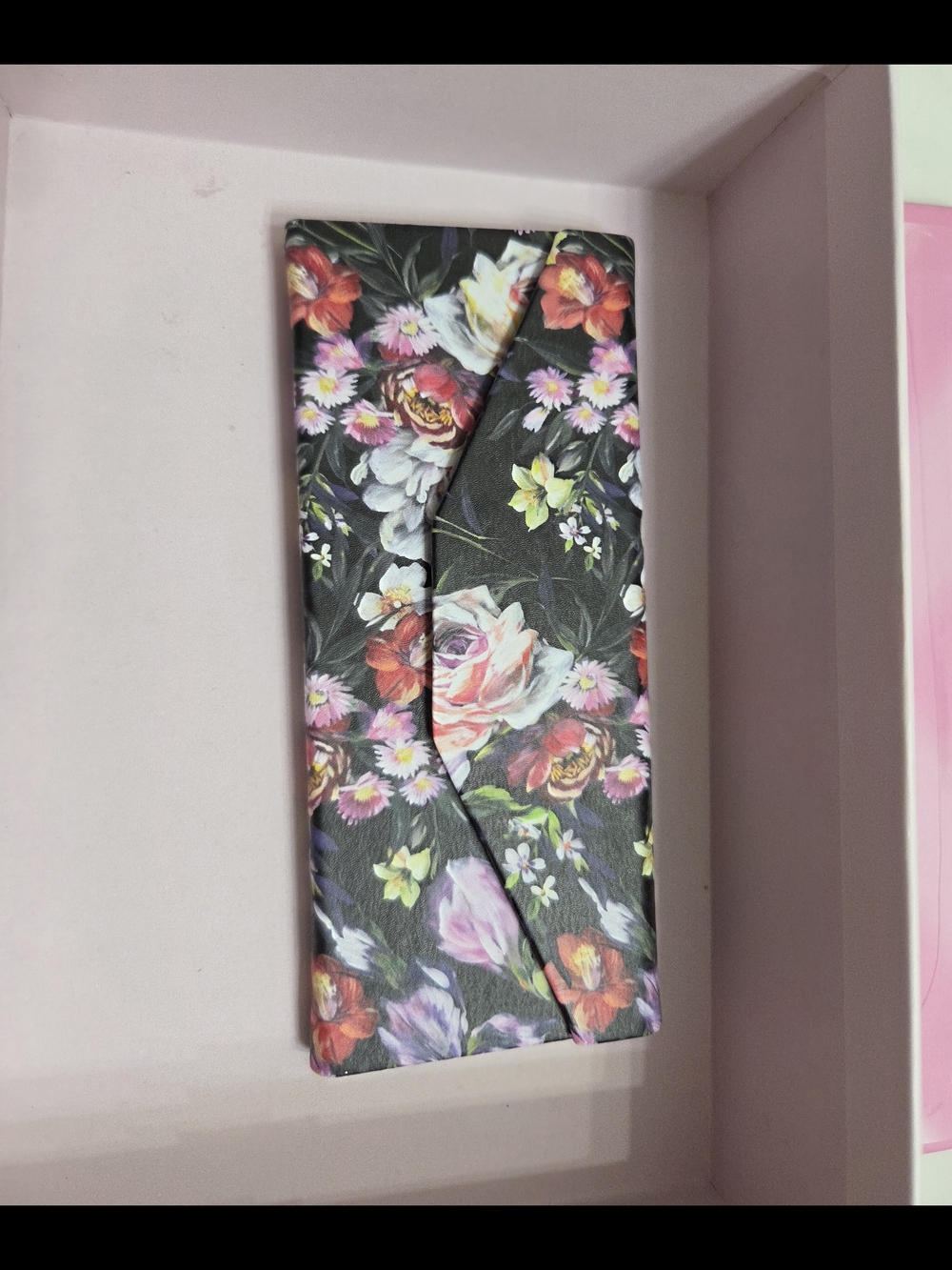 EXPRESS Floral Envelope Wallet Clutch in Black with Multicolor Flowers
